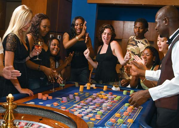 Casinos on Providenciales (Provo) - Casinos in the Turks and Caicos Islands  - The Casablanca Casino